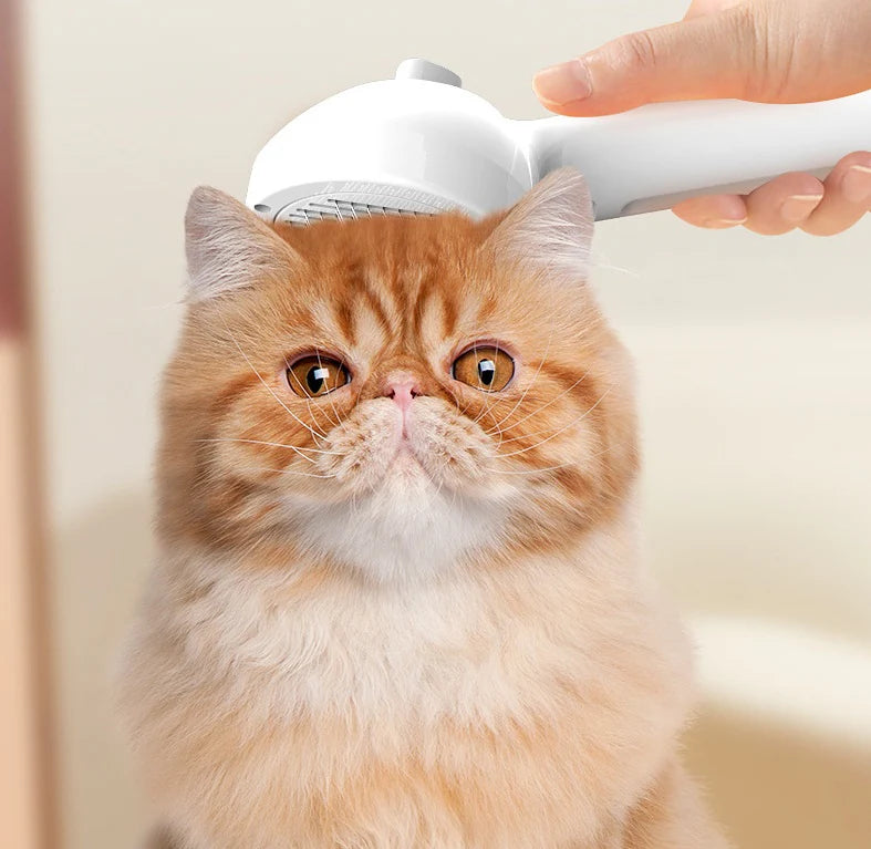 Gentle stainless steel bristles – safe on your pet’s skin